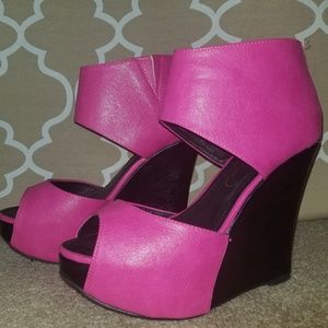 Cute flirty wedges